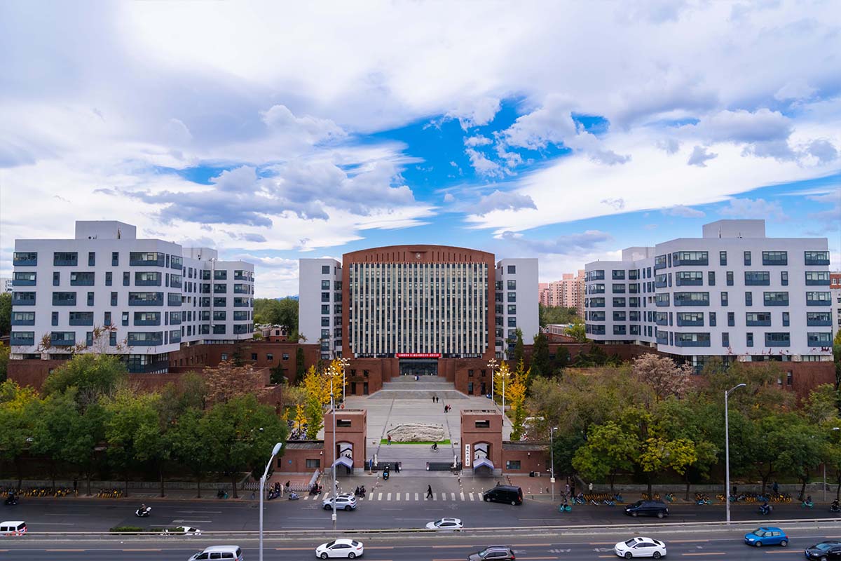 厚基础 强实践 重交织！本科生暑期综合实习实践步履一直